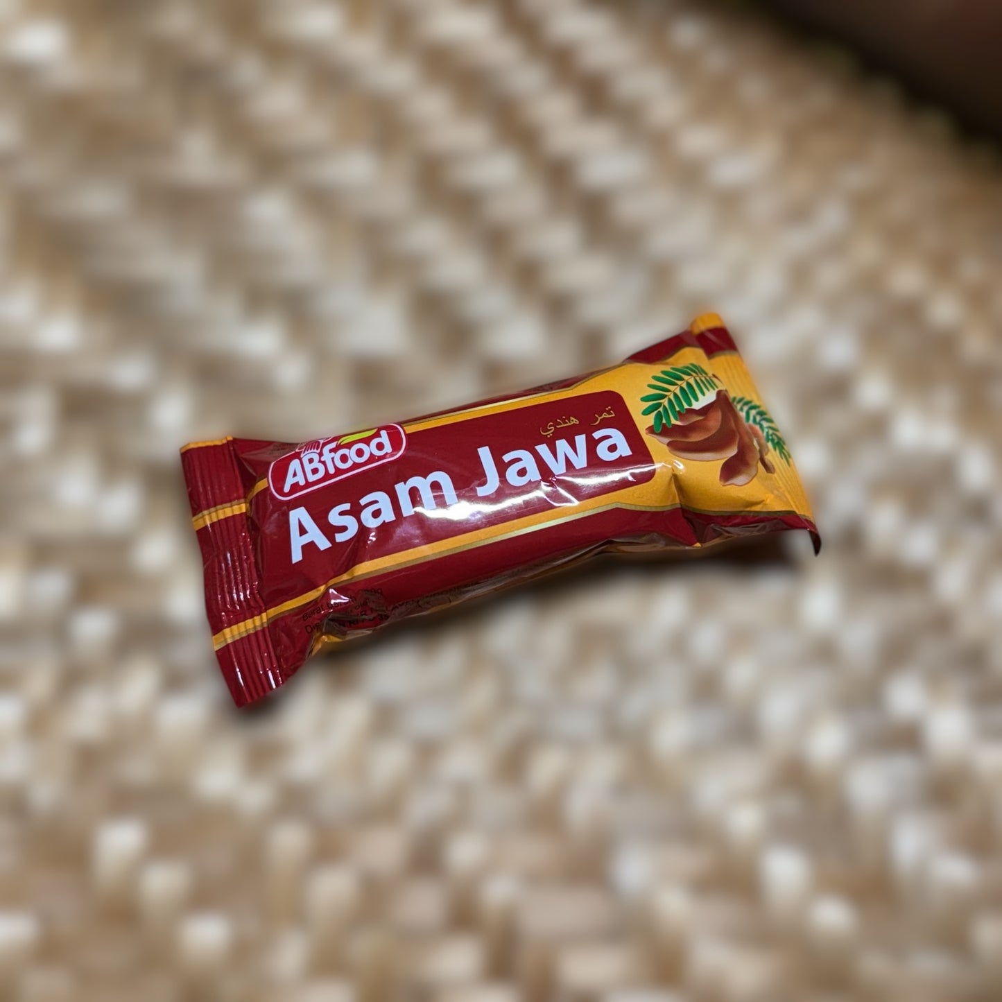 Vanka Kawat Asam Jawa ABFood Kochzutaten in einer Packung, Nahaufnahme der Verpackung und Zutaten.