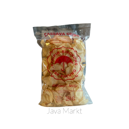 Knusprige Mirasa Keripik Singkong Original von Oriental Merchant, typische Vorspeisen und Snacks, in einer Verpackung.